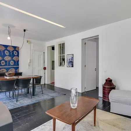 Apartament Modern In The Center